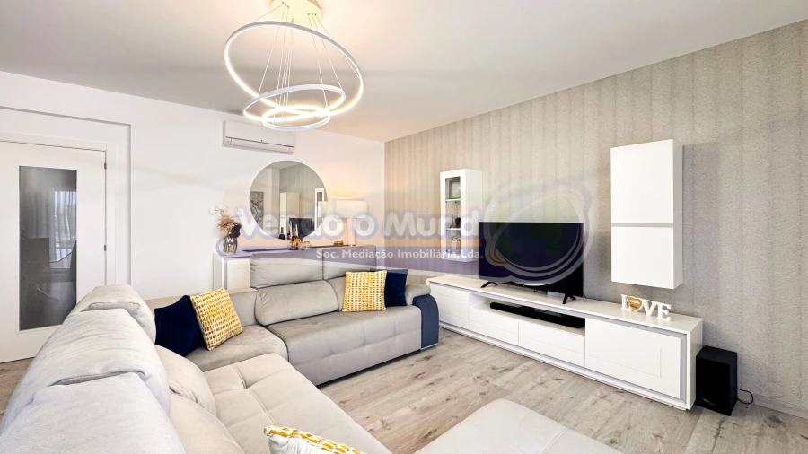 Apartamento T3 para Venda em Benavente Foto 1