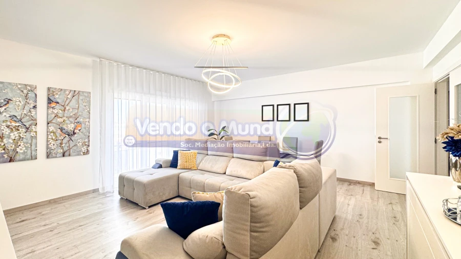 Apartamento T3 para Venda em Benavente Foto 3