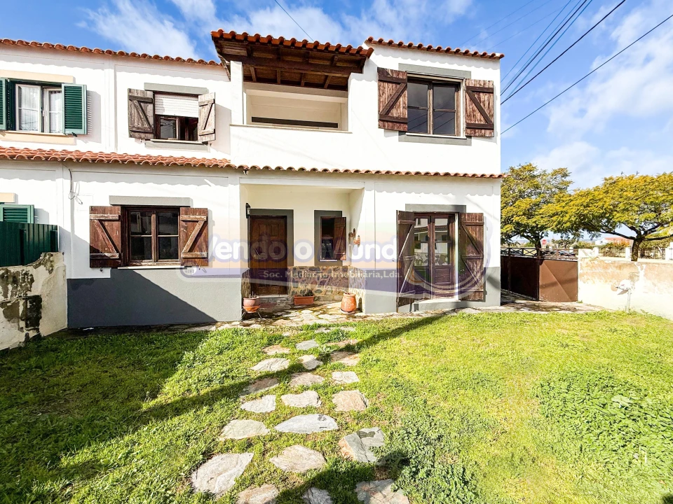 Moradia T3 para Venda em Salvaterra de Magos e Foros de Salvaterra Foto 1