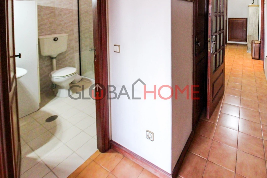 Apartamento T1 para Venda em Mafamude e Vilar do Paraíso Foto 12