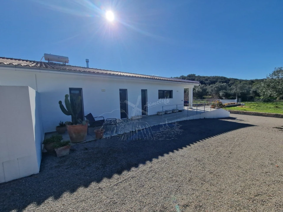 Moradia T3 para Venda em São Brás de Alportel Foto 25