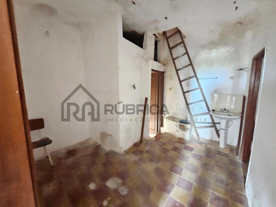 Moradia T3 para Venda em Querença, Tôr e Benafim Foto 11