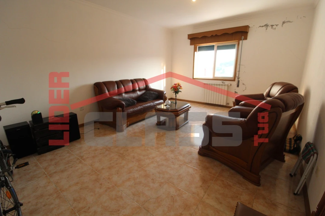 Moradia T4 para Venda em Mirandela Foto 5