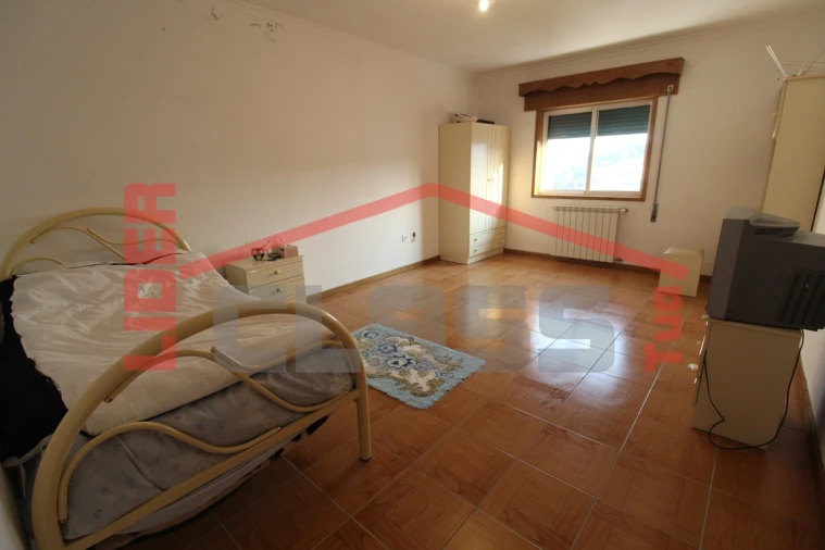 Moradia T4 para Venda em Mirandela Foto 6