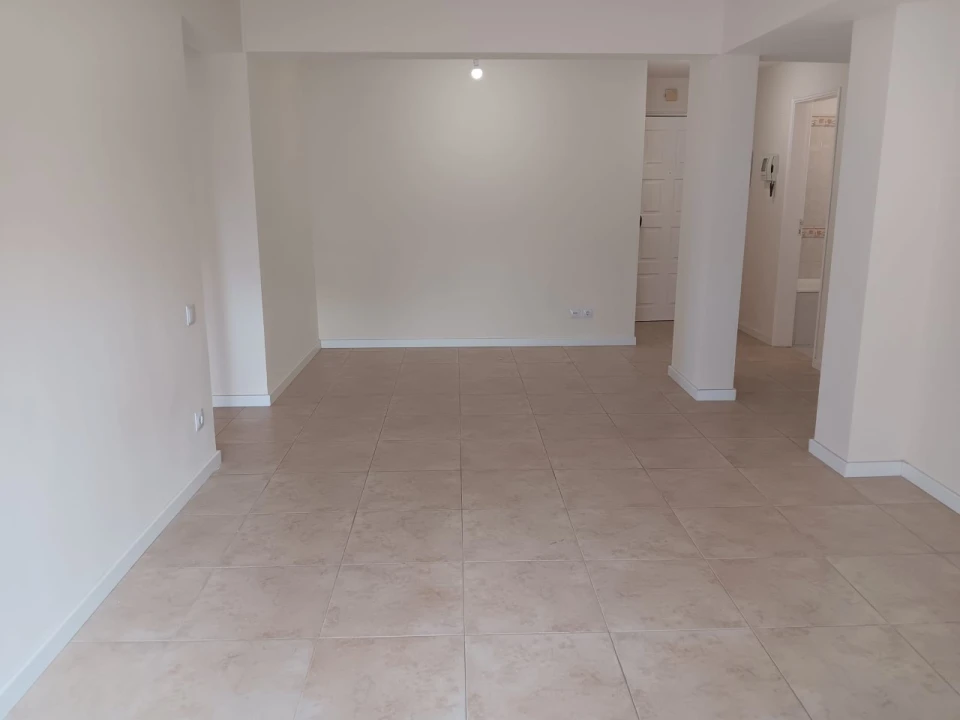 Apartamento T2 para Venda em Algueirão-Mem Martins Foto 3