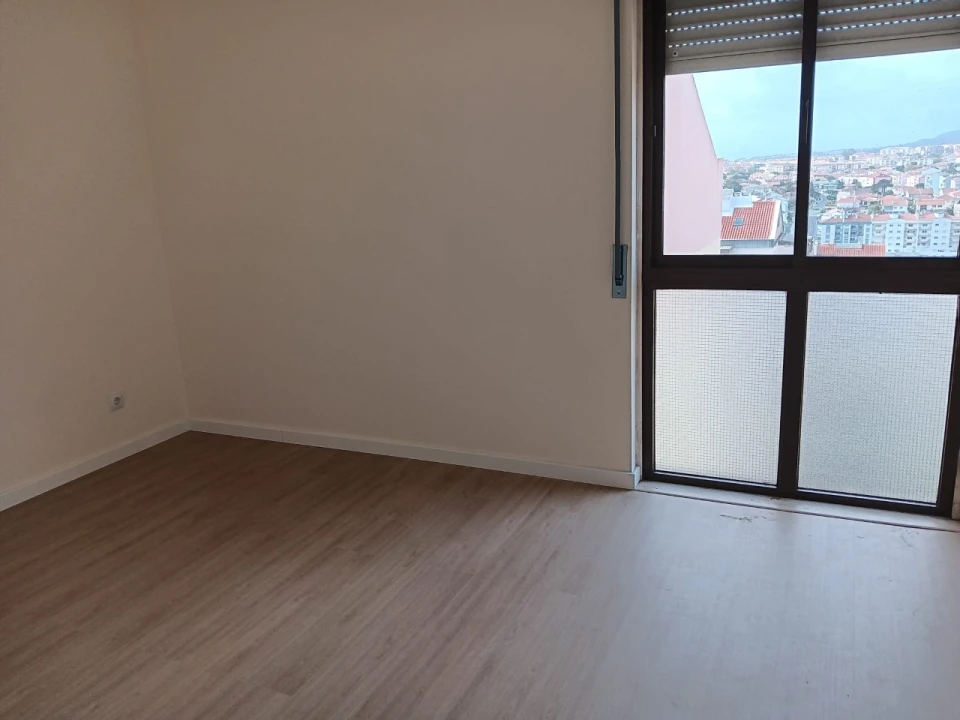 Apartamento T2 para Venda em Algueirão-Mem Martins Foto 14