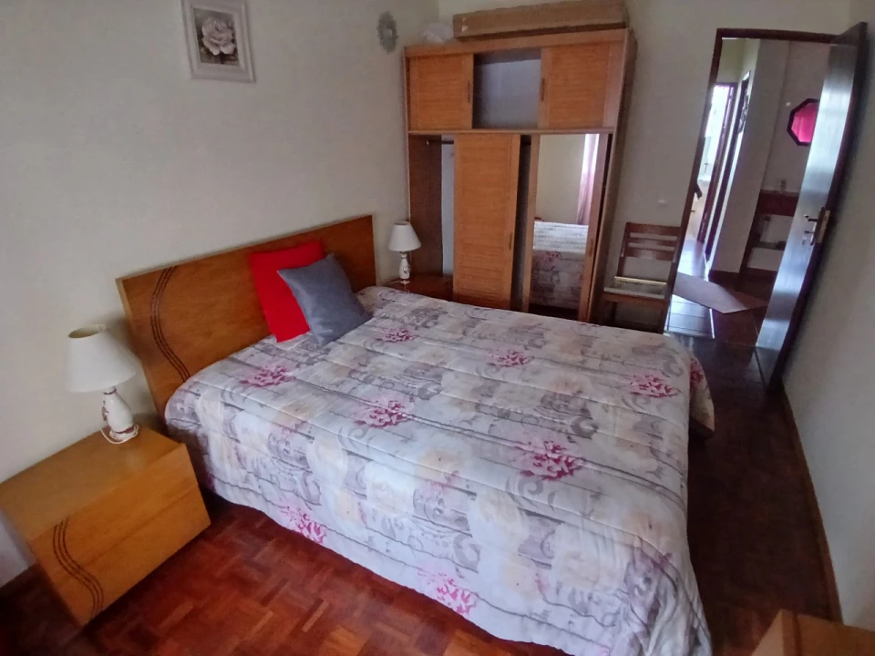 Apartamento T2 para Venda em Algueirão-Mem Martins Foto 16