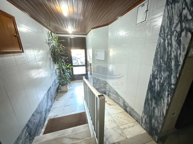 Apartamento T2 para Venda em Falagueira-Venda Nova Foto 2