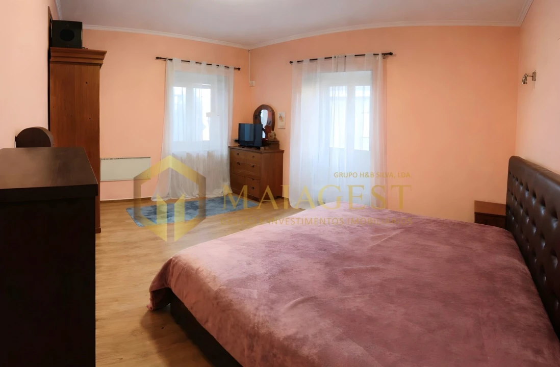 Moradia T6 para Venda em Avintes Foto 11