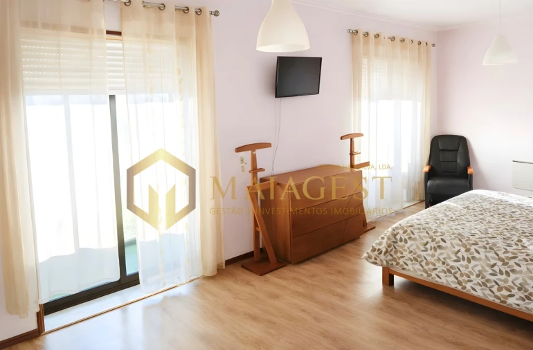 Moradia T6 para Venda em Avintes Foto 10