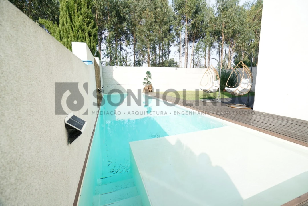 Moradia T4 para Venda em Castêlo da Maia Foto 3