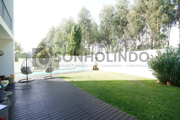 Moradia T4 para Venda em Castêlo da Maia Foto 23