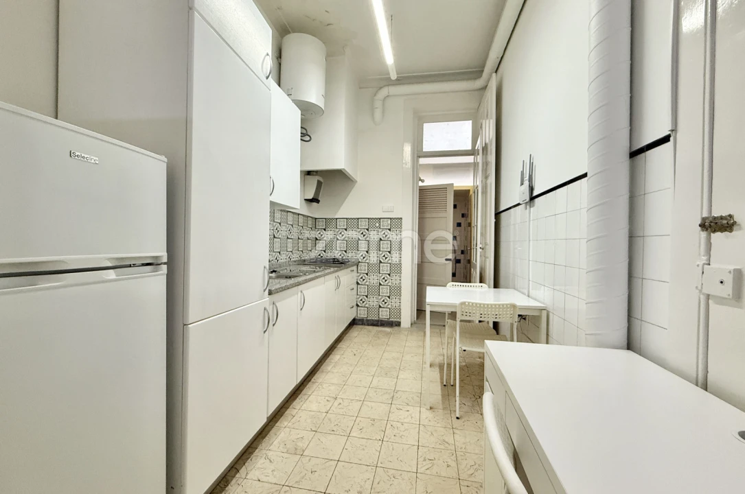 Prédio para Venda em Mafamude e Vilar do Paraíso Foto 14