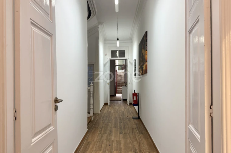 Prédio para Venda em Mafamude e Vilar do Paraíso Foto 3