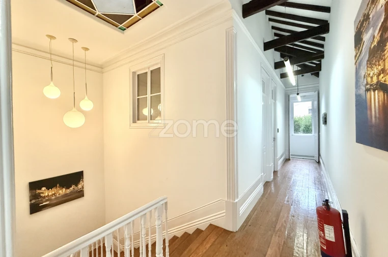 Prédio para Venda em Mafamude e Vilar do Paraíso Foto 22