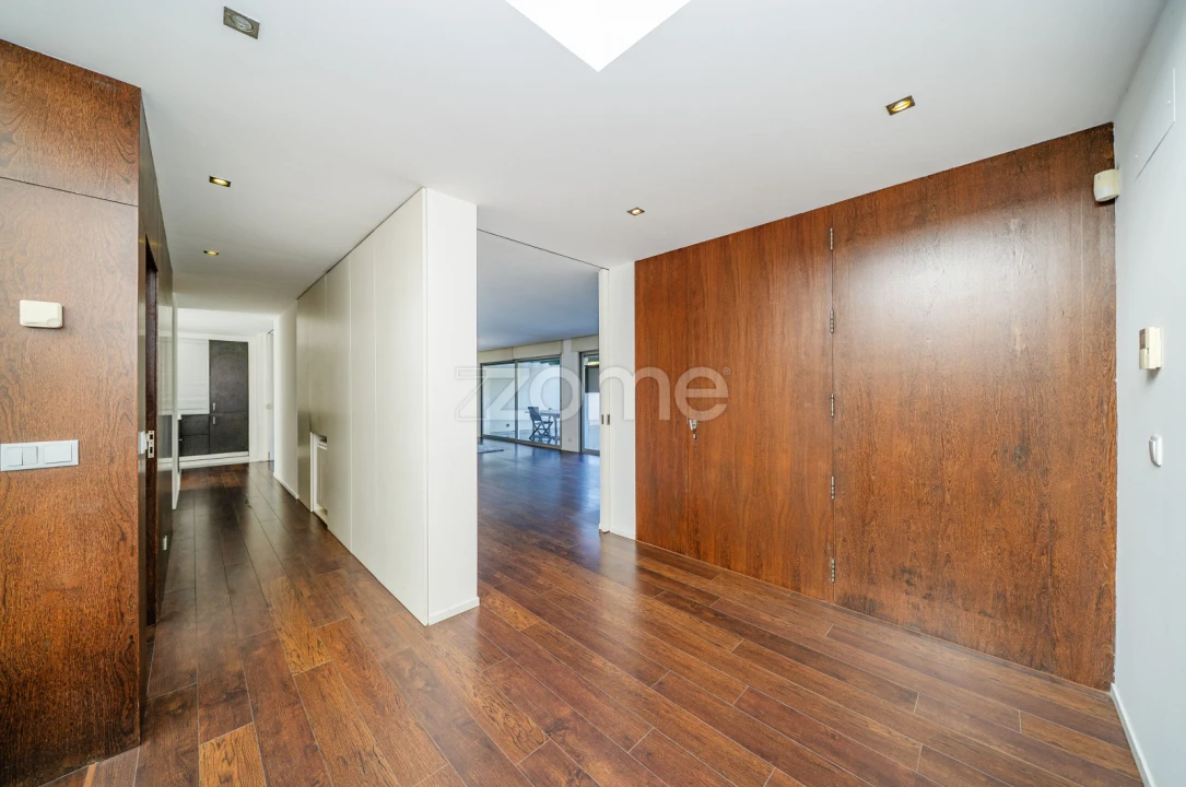 Moradia T4 para Venda em Mire de Tibães Foto 6