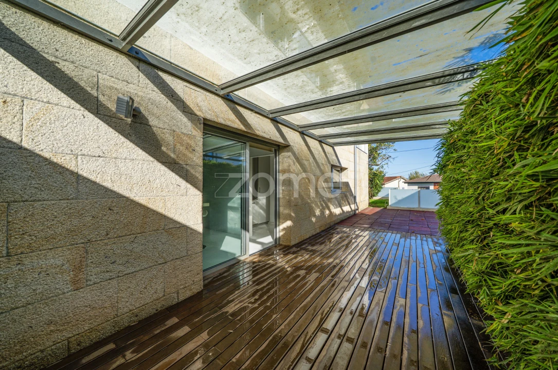 Moradia T4 para Venda em Mire de Tibães Foto 22