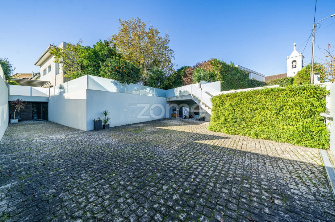 Moradia T4 para Venda em Mire de Tibães Foto 48