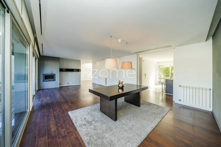 Moradia T4 para Venda em Mire de Tibães Foto 18