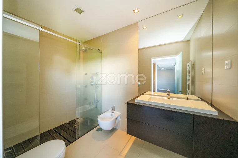 Moradia T4 para Venda em Mire de Tibães Foto 37