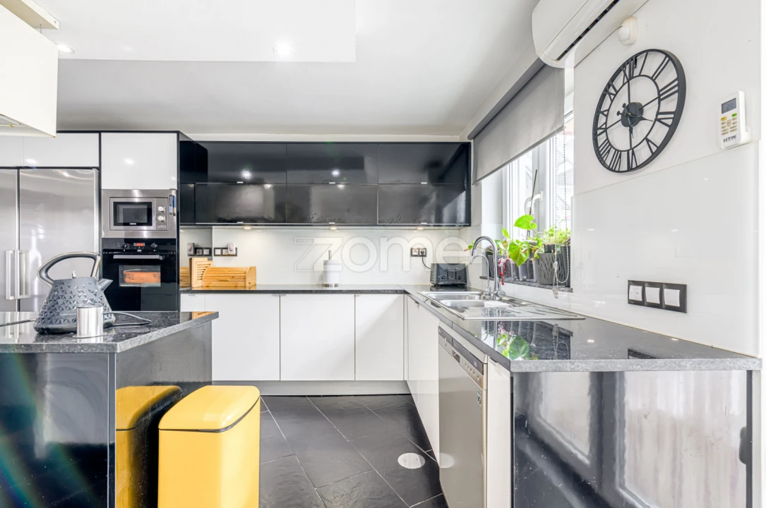 Moradia T2 para Venda em Campanhã Foto 8