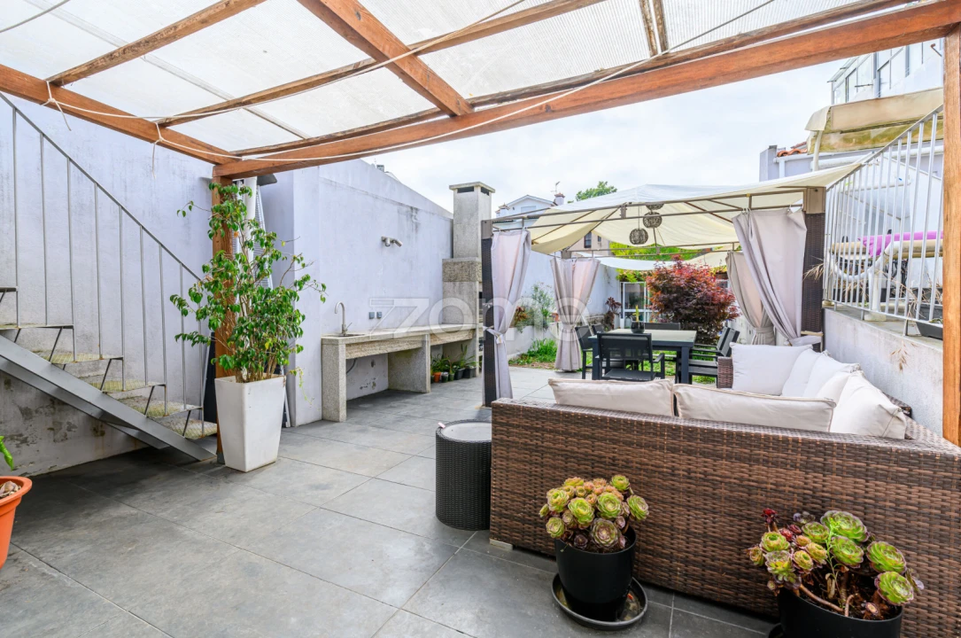 Moradia T2 para Venda em Campanhã Foto 1