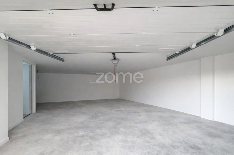 Moradia T5 para Venda em Santa Maria e São Miguel, São Martinho, São Pedro Penaferrim Foto 9