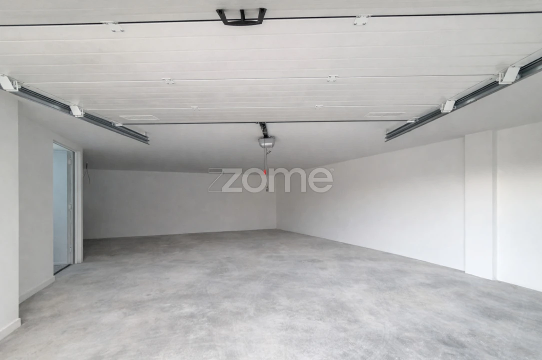 Moradia T5 para Venda em Santa Maria e São Miguel, São Martinho, São Pedro Penaferrim Foto 9