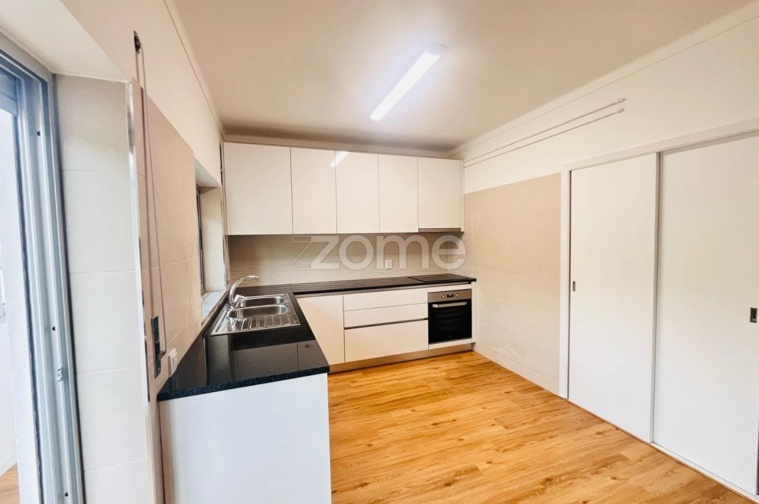 Apartamento T2 para Arrendamento em São Martinho do Bispo e Ribeira de Frades Foto 4