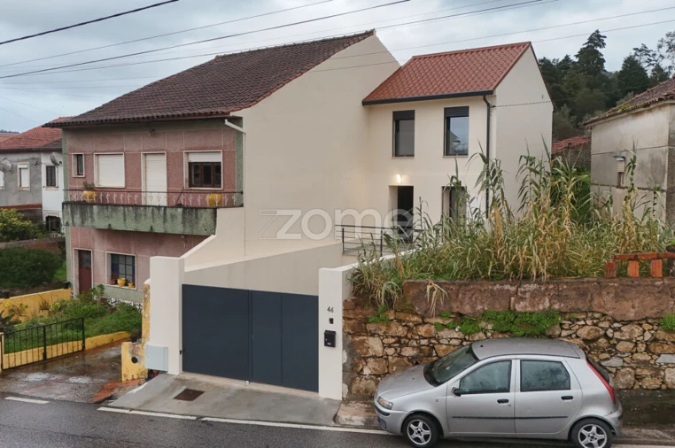 Moradia T2 para Venda em Brasfemes Foto 35