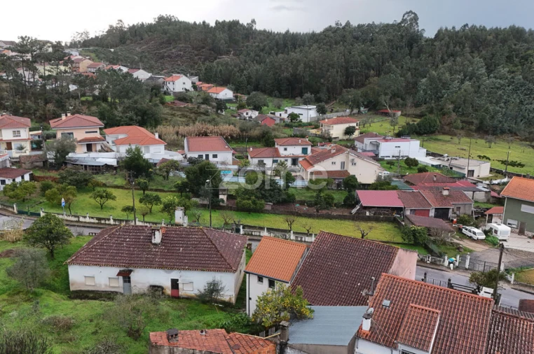 Moradia T2 para Venda em Brasfemes Foto 39