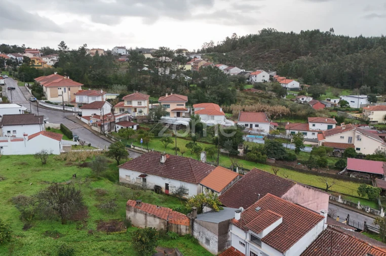 Moradia T2 para Venda em Brasfemes Foto 40