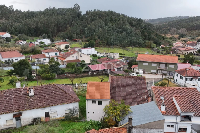 Moradia T2 para Venda em Brasfemes Foto 41