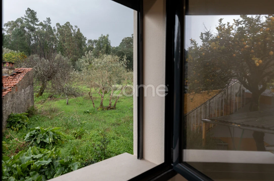 Moradia T2 para Venda em Brasfemes Foto 28