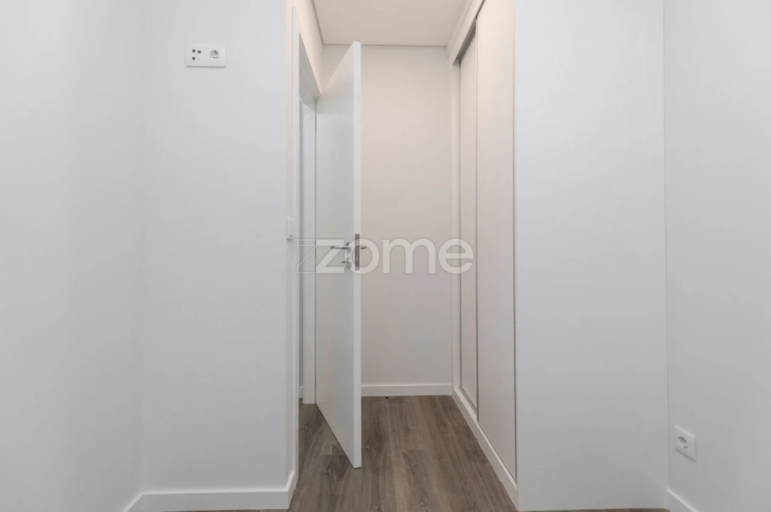 Moradia T2 para Venda em Brasfemes Foto 30