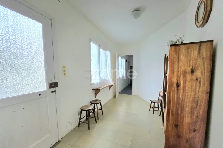 Moradia T4 para Venda em Achada Foto 15