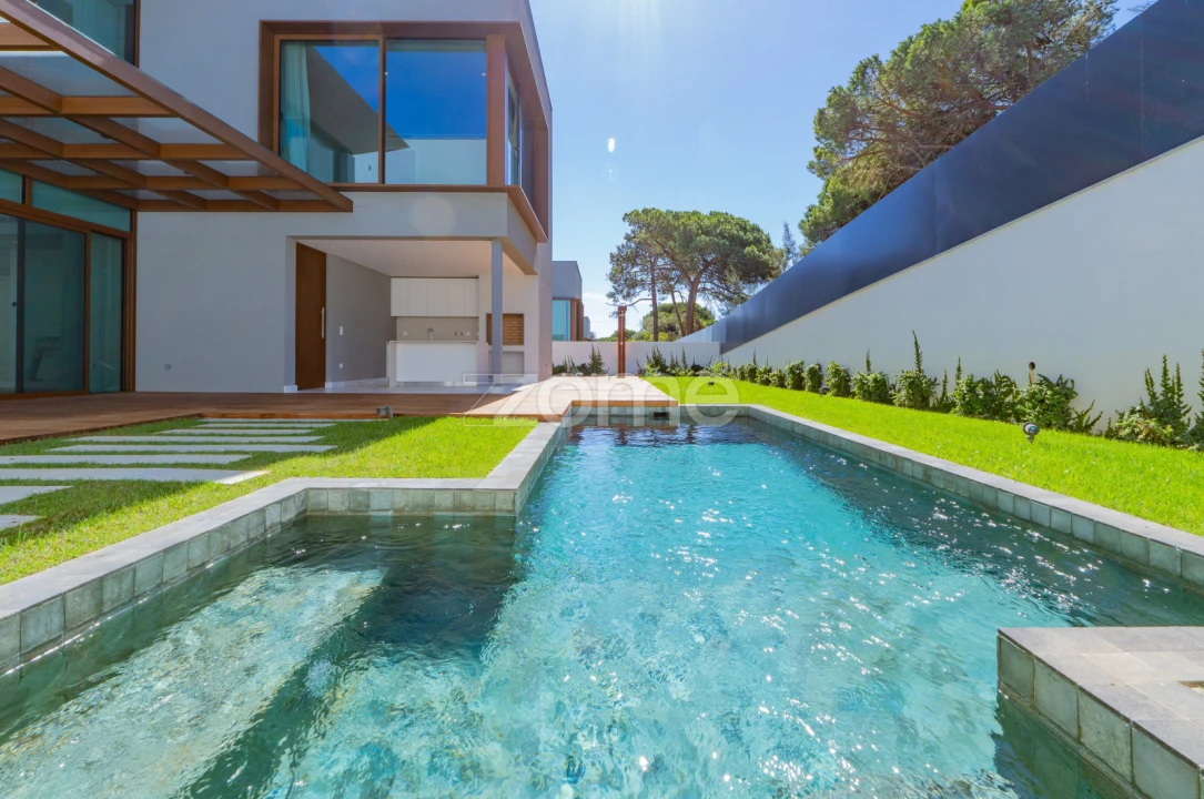 Moradia T4 para Venda em Cascais e Estoril Foto 1