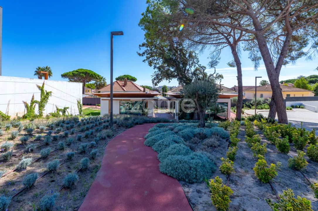 Moradia T4 para Venda em Cascais e Estoril Foto 49