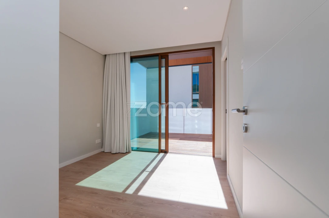 Moradia T4 para Venda em Cascais e Estoril Foto 10