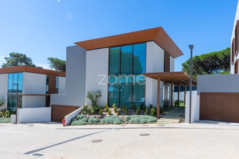 Moradia T4 para Venda em Cascais e Estoril Foto 48