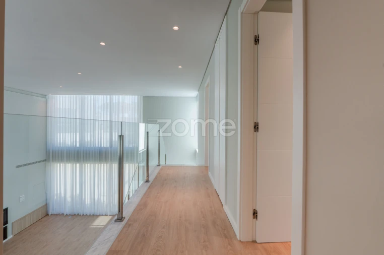 Moradia T4 para Venda em Cascais e Estoril Foto 32