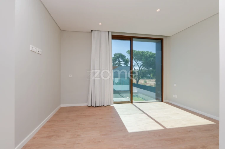 Moradia T4 para Venda em Cascais e Estoril Foto 26