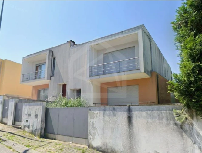 Moradia T3 para Venda em Nogueira da Regedoura Foto 1