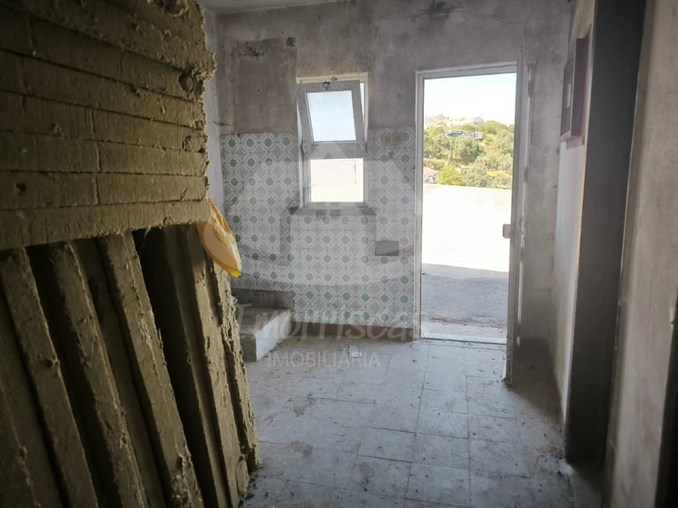 Prédio para Venda em Camarate, Unhos e Apelação Foto 2