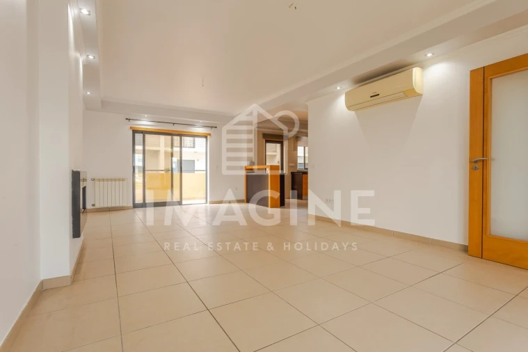 Moradia T4 para Venda em Pinhal Novo Foto 14