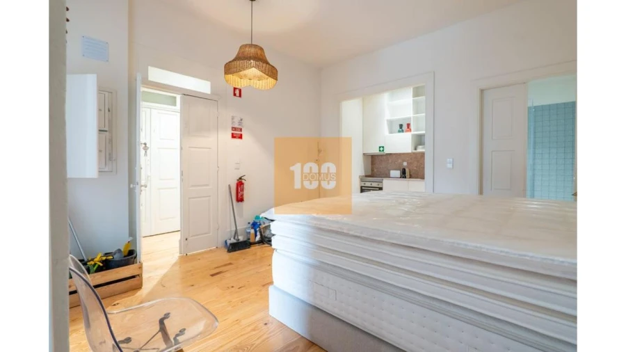 Apartamento T1 para Venda em Cedofeita, Santo Ildefonso, Sé, Miragaia, São Nicolau e Vitória Foto 4
