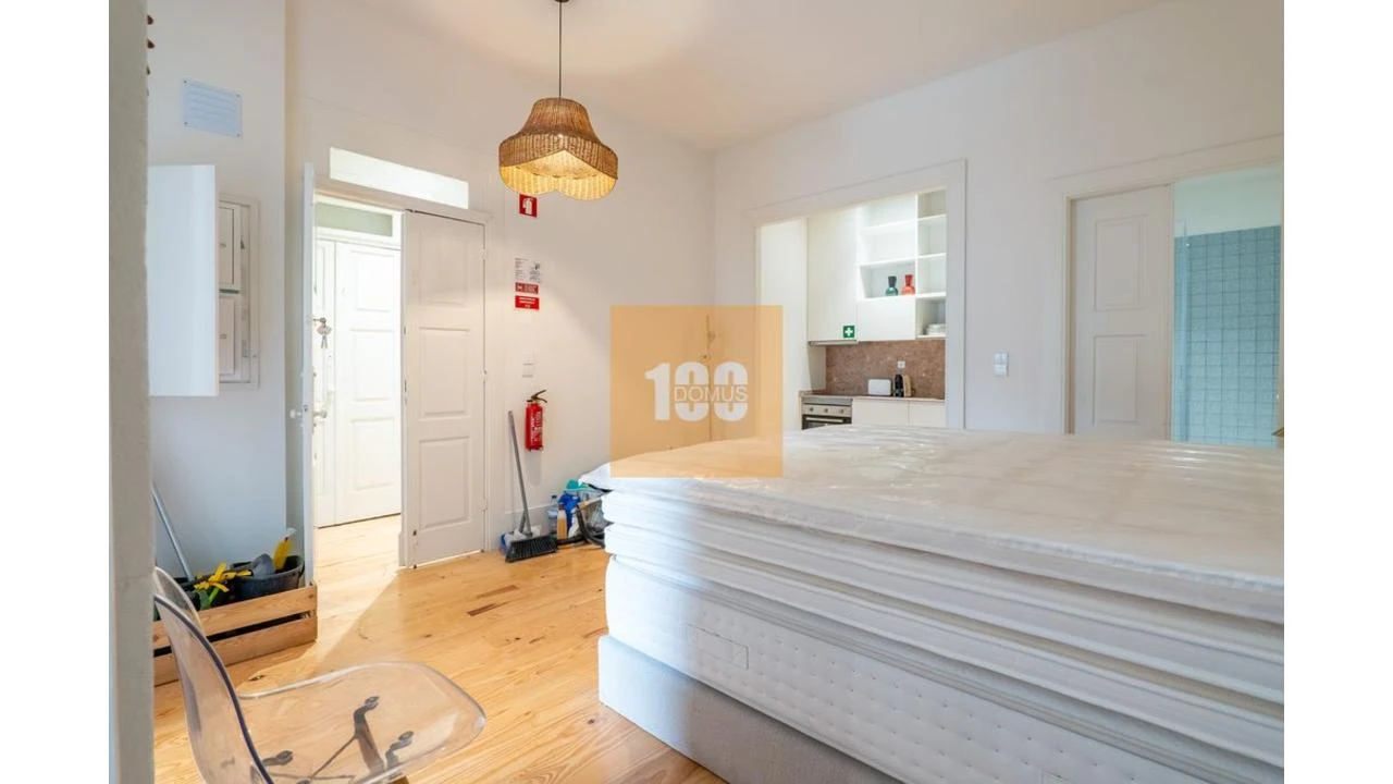 Apartamento T1 para Venda em Cedofeita, Santo Ildefonso, Sé, Miragaia, São Nicolau e Vitória Foto 4