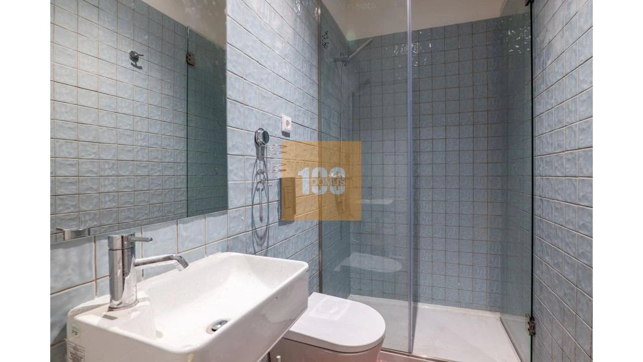 Apartamento T1 para Venda em Cedofeita, Santo Ildefonso, Sé, Miragaia, São Nicolau e Vitória Foto 11