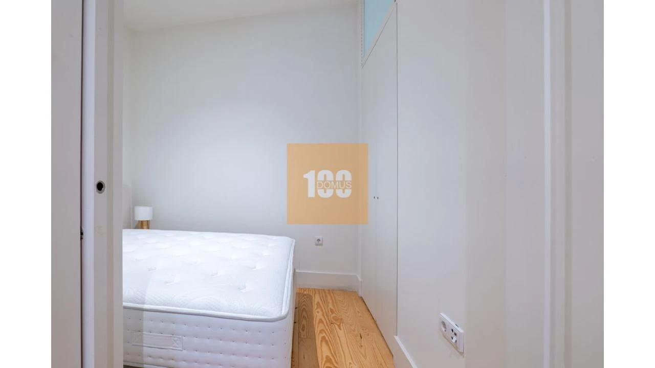 Apartamento para Venda em Cedofeita, Santo Ildefonso, Sé, Miragaia, São Nicolau e Vitória Foto 13