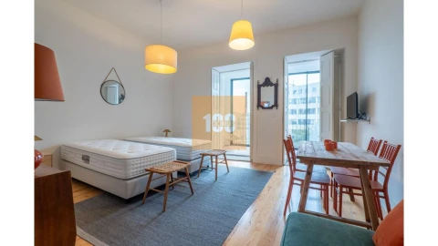 Apartamento para Venda em Cedofeita, Santo Ildefonso, Sé, Miragaia, São Nicolau e Vitória